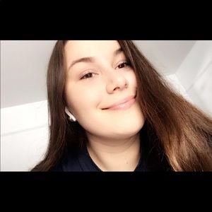 Meet your Posher, Joanie